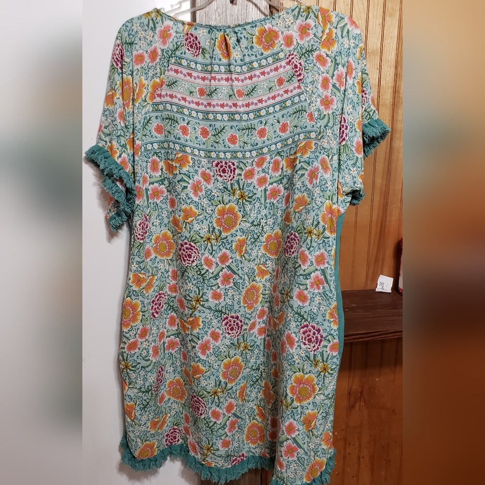 Umgee Oversized Relaxed Med Linen Blend Dress Floral Back Fringe Green Pockets - Picture 2 of 2